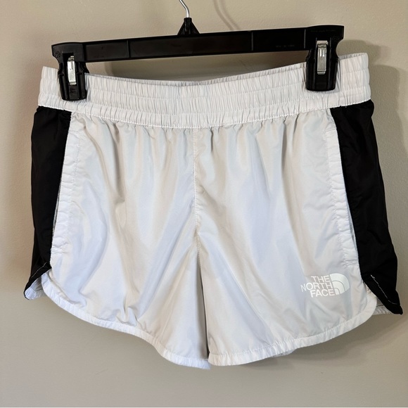 The NorthFace Hydrenaline Windwall Athletic Shorts size Size Small Black… - Picture 1 of 10